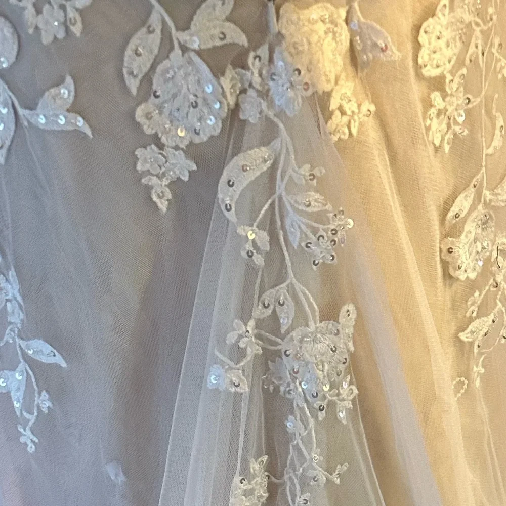 size 10 Enchanting by Mon Cheri Professionally dry cleaned in box. - Picture 3 of 10